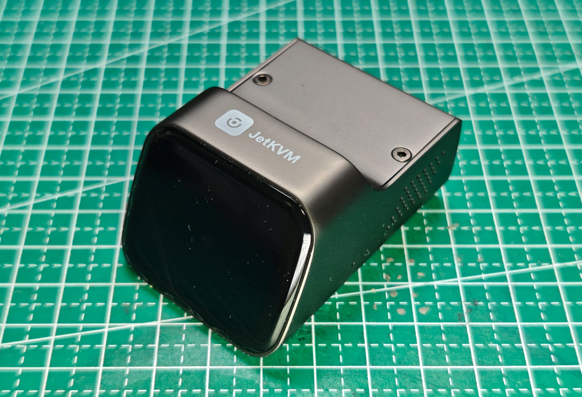jetkvm-unboxing-4