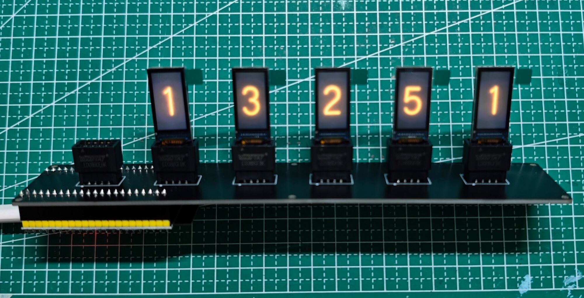 lcd-nixie-tube-clock-9