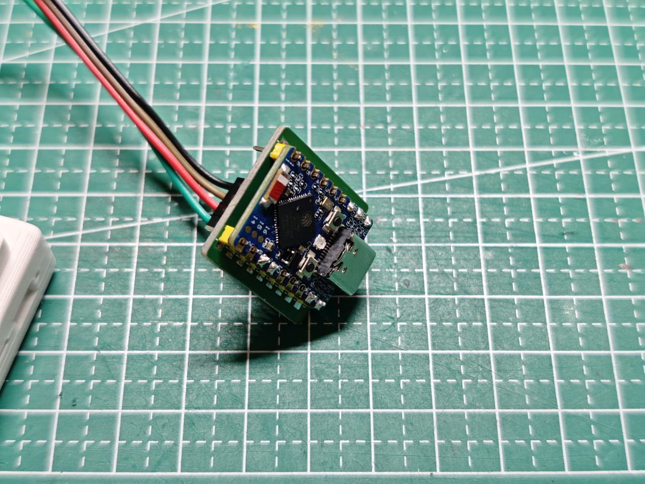 ai-mini-pc-toy-7